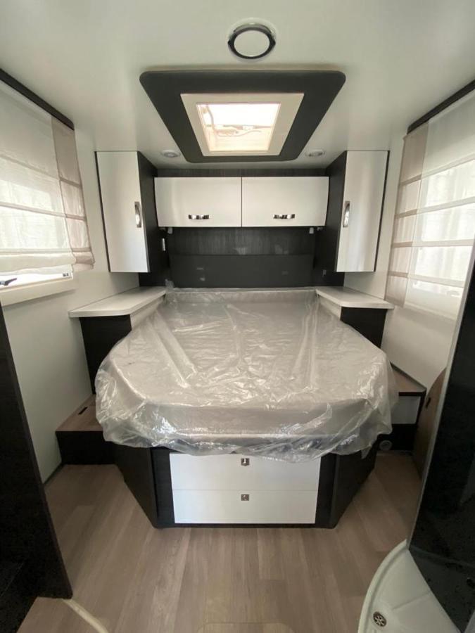 Magnifica Autocaravana Adria Matrix Axess 670Sl Granada Esterno foto